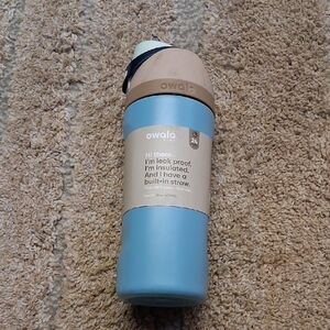 NWT Owala FreeSip Insulated Stainless Steel Water Bottle Baby Shark